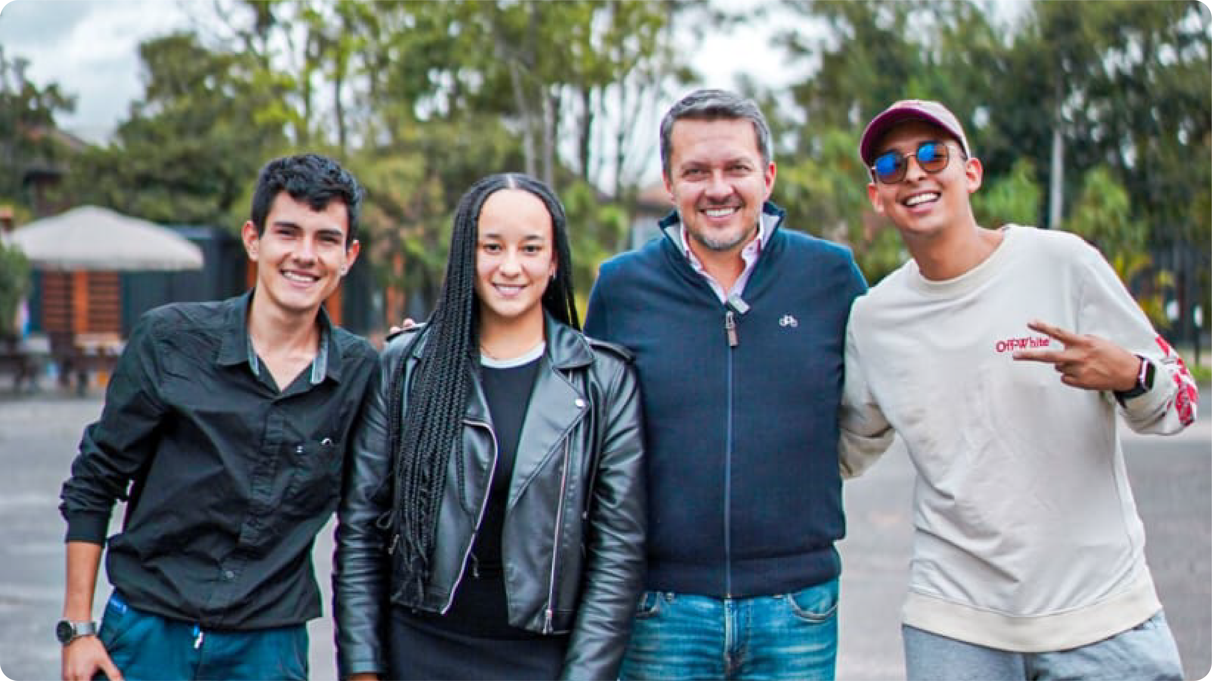 Entrega incentivos para fortalecer el liderazgo juvenil en Bogotá-Pacrticipación