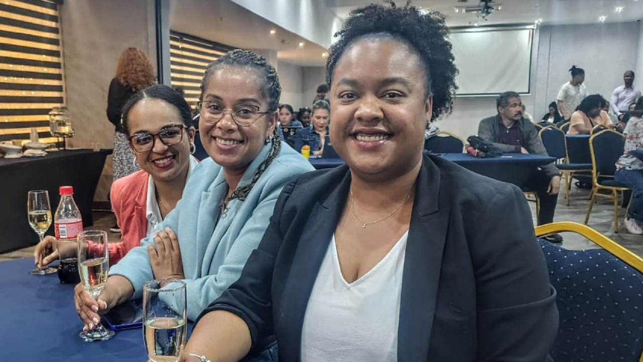 Integrantes de la comunidad Raizal participan en el I Encuentro Distrital Raizal en Bogotá, un espacio de Participación Bogotá para el diálogo comunitario y el fortalecimiento de la diversidad cultural y los derechos étnicos.