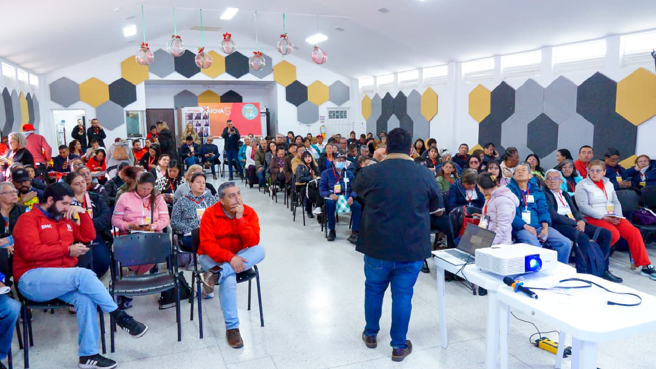 ogotá celebró la diversidad lingüística y cultural de los pueblos Raizal y Palenquero con un encuentro que fortaleció la participación ciudadana y la memoria cultural.